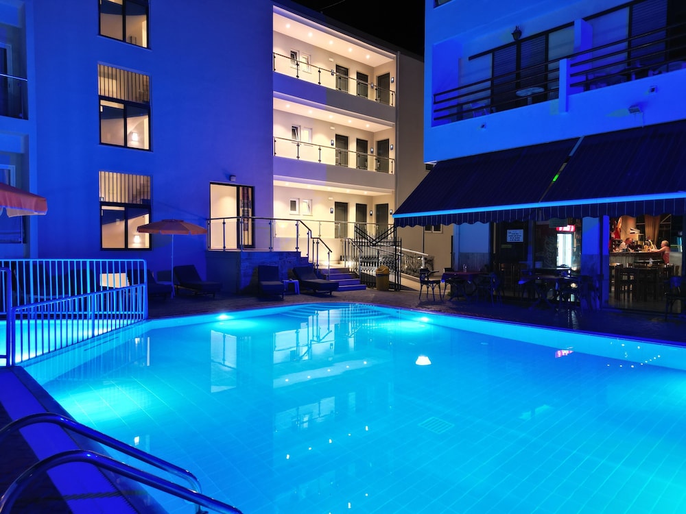 Poseidon Hotel 6/50