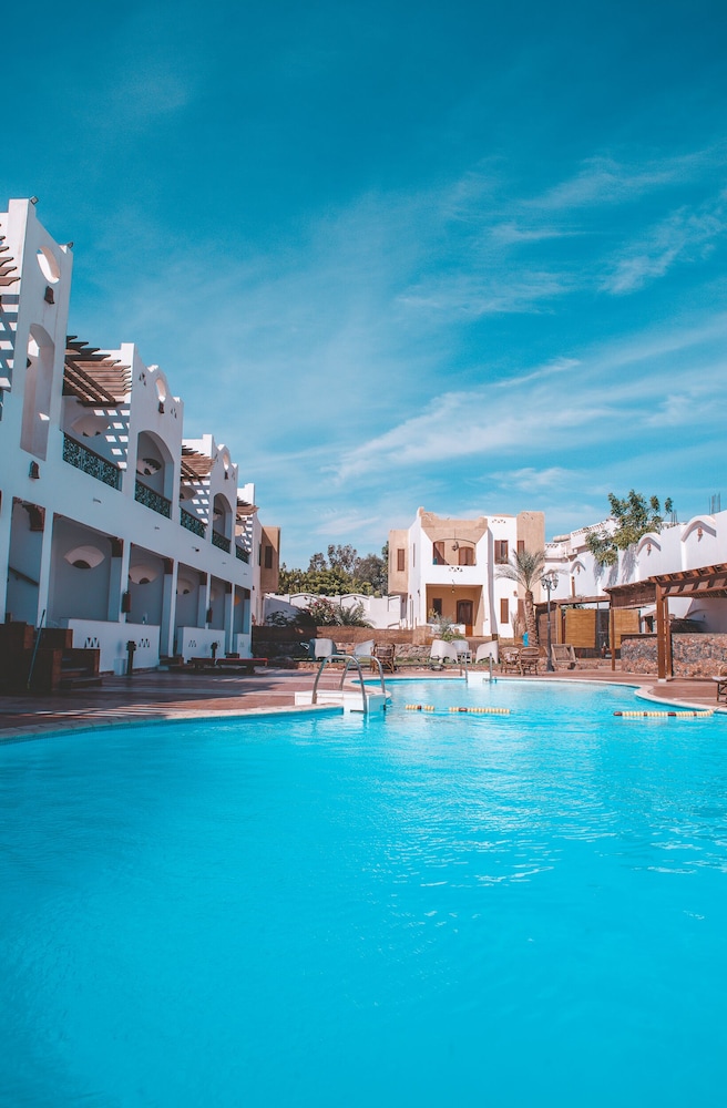 Oricana Hotel 15/19