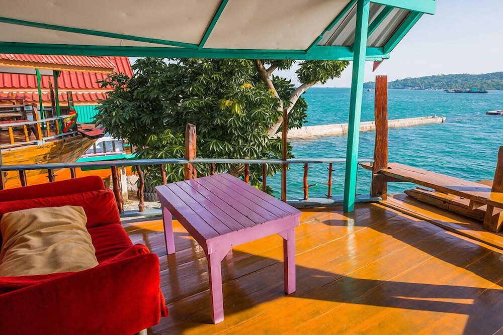 Rimtalay Resort Koh-Sichang 44/70