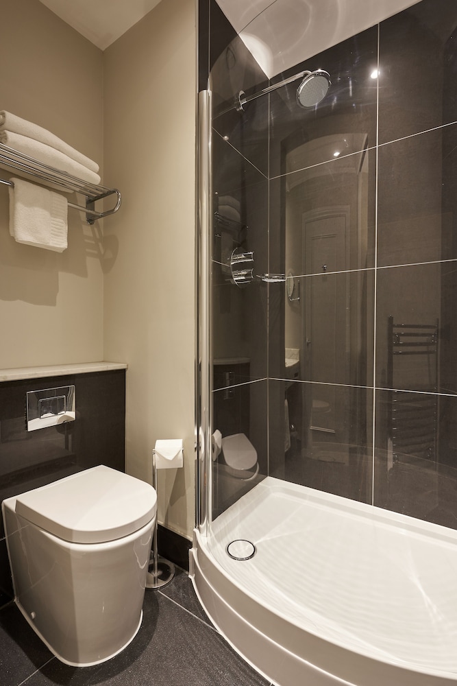 Coldra Court Hotel By Celtic Manor 7/43