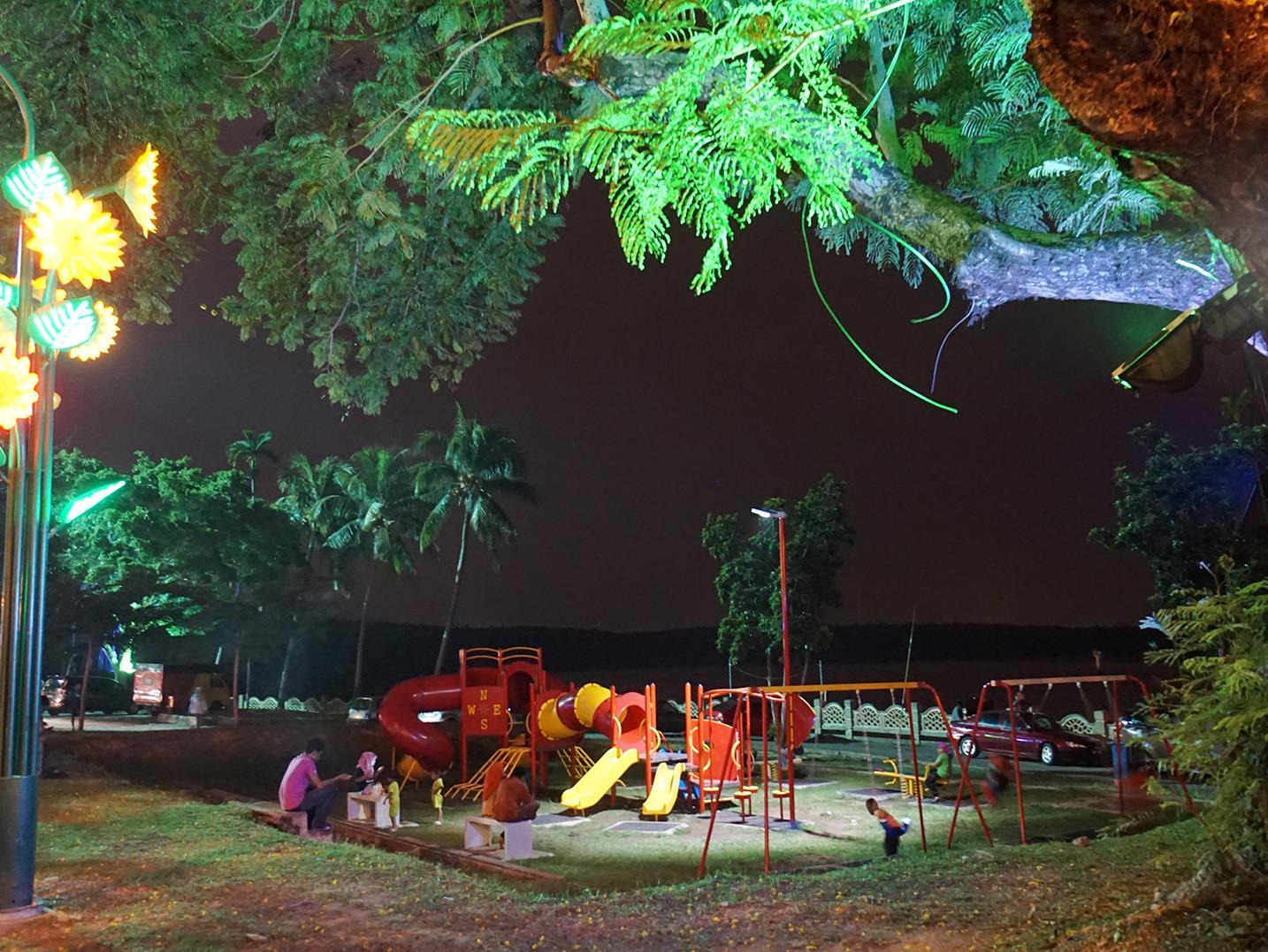Riverine Garden Hotel 38/39