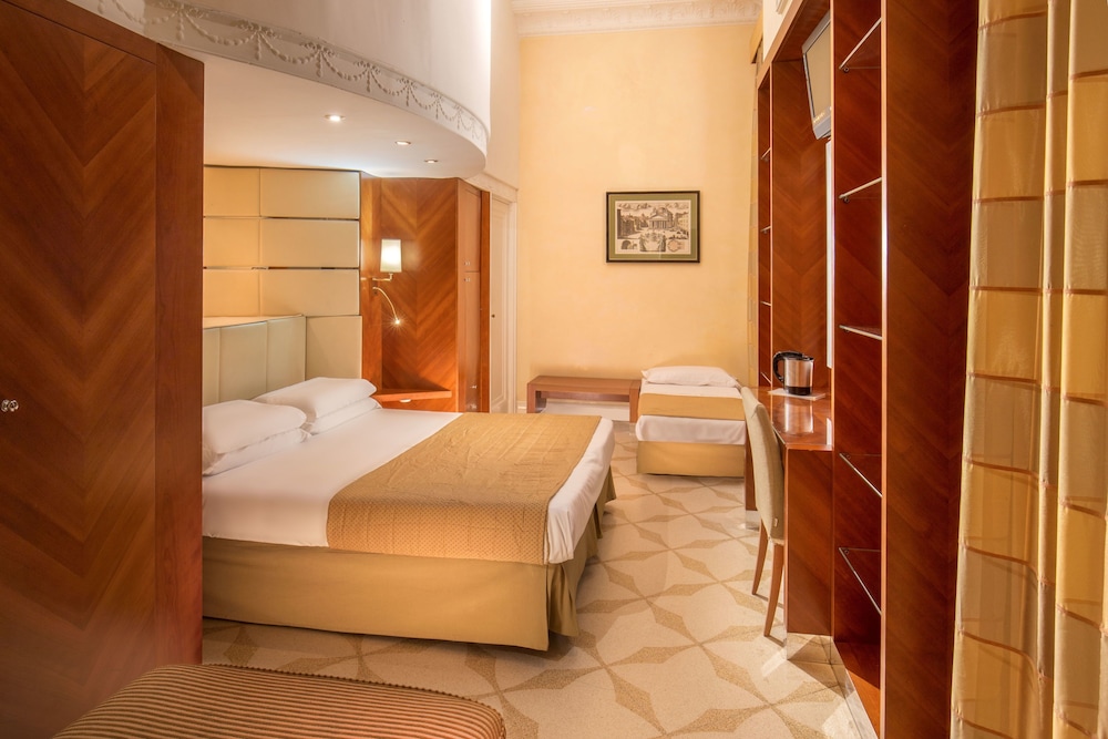 Suite Opera Rooms 13/35
