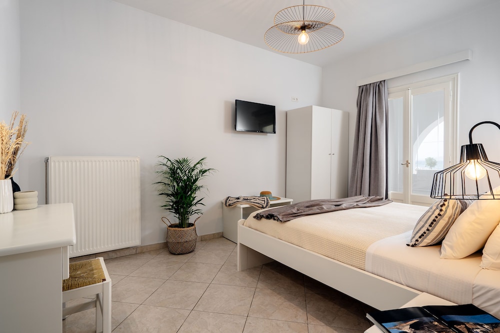 GRAND, APARTMENT, MULTIPLE BEDS, SEA VIEW