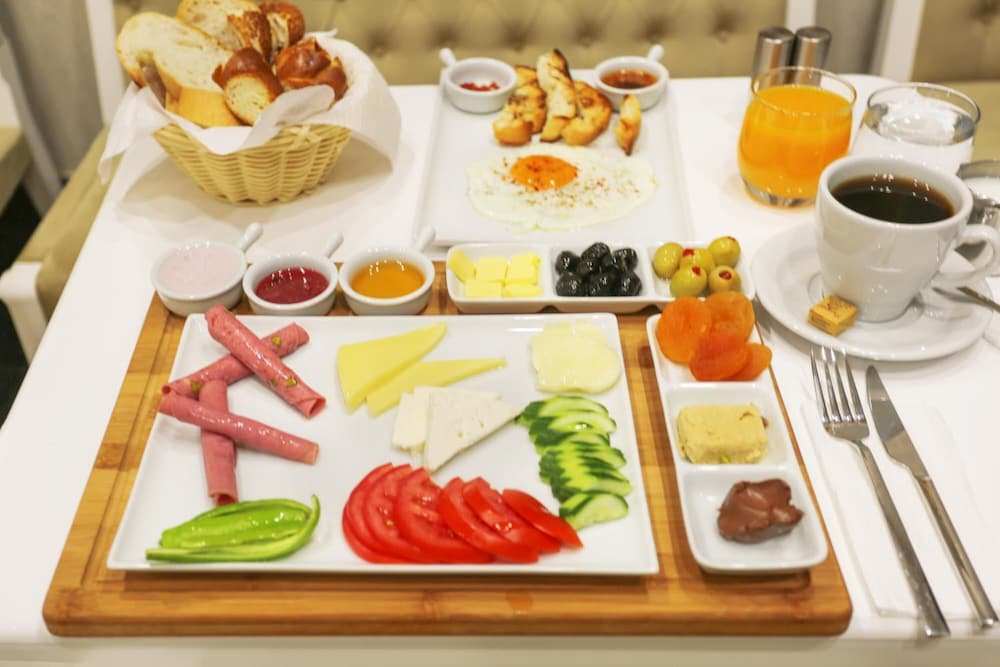 Astan Hotel Galata 7/23