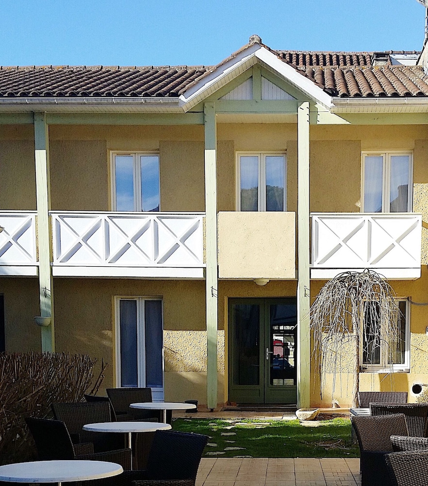 LOGIS HOTEL LES COMTES DE PARDIAC 2/34