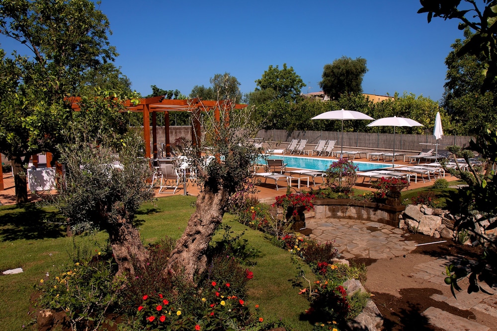 Il Roseto Resort 3/66