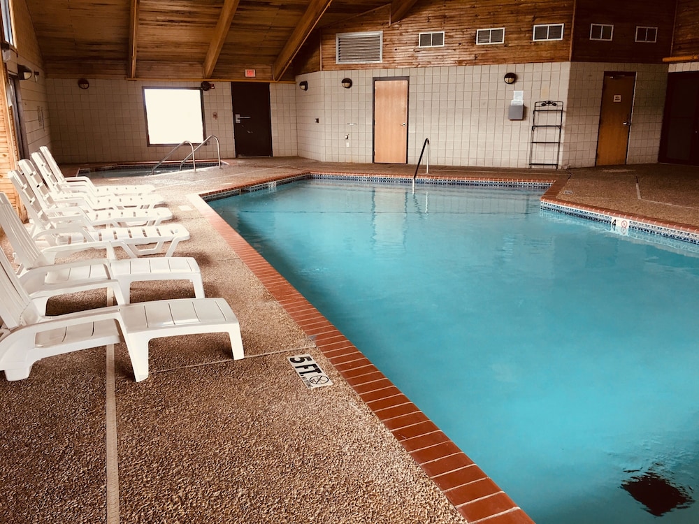 Regency Inn And Suites 31/51