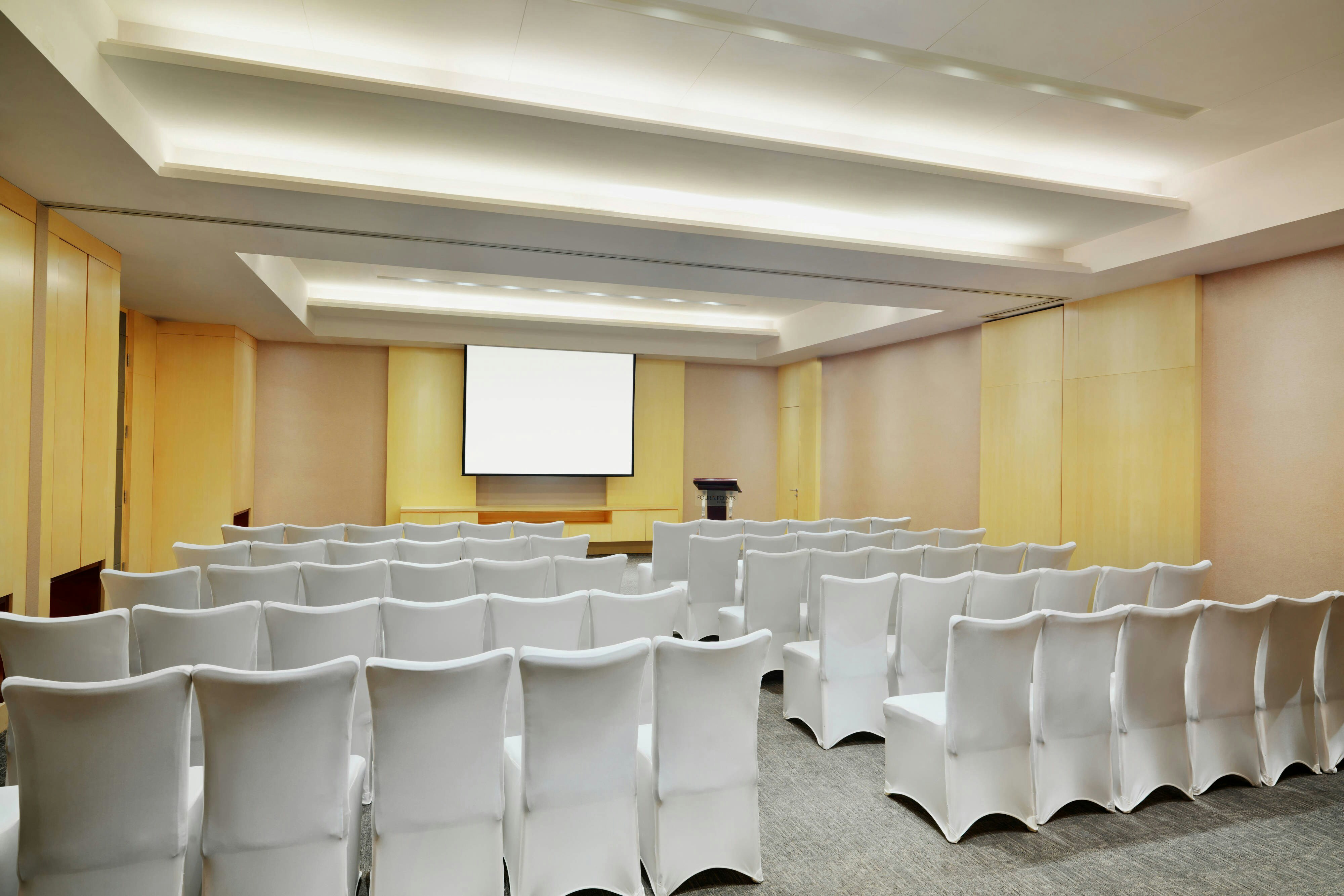 Four Points by Sheraton Guangzhou DongPu 42/50