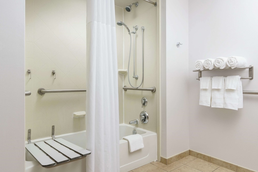 Hampton Inn Suites Ft Lauderdale West Sawgrass Tamarac Fl 18/58