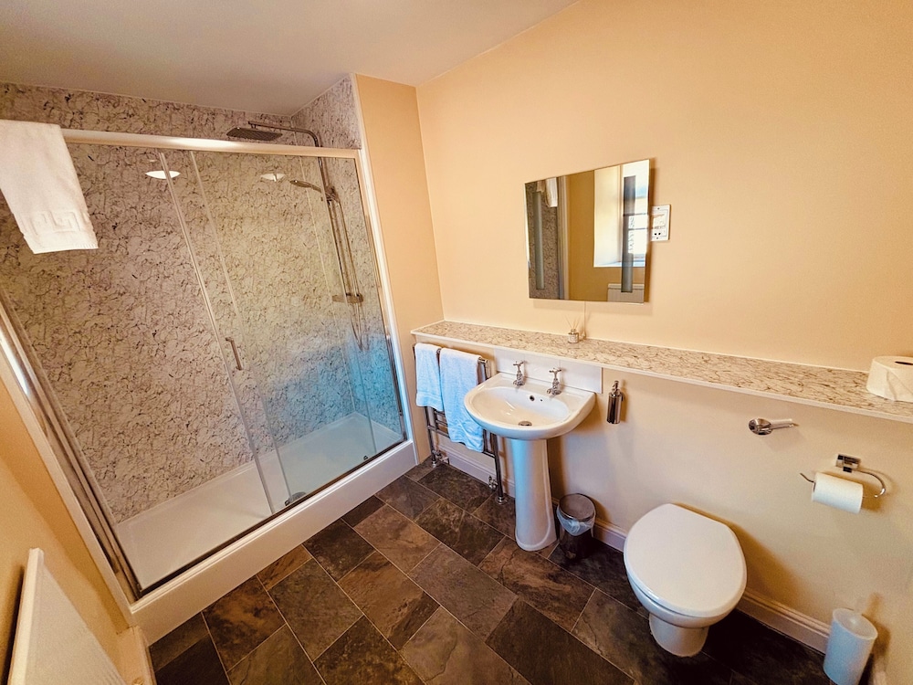 The Sibson Inn Hotel 48/50
