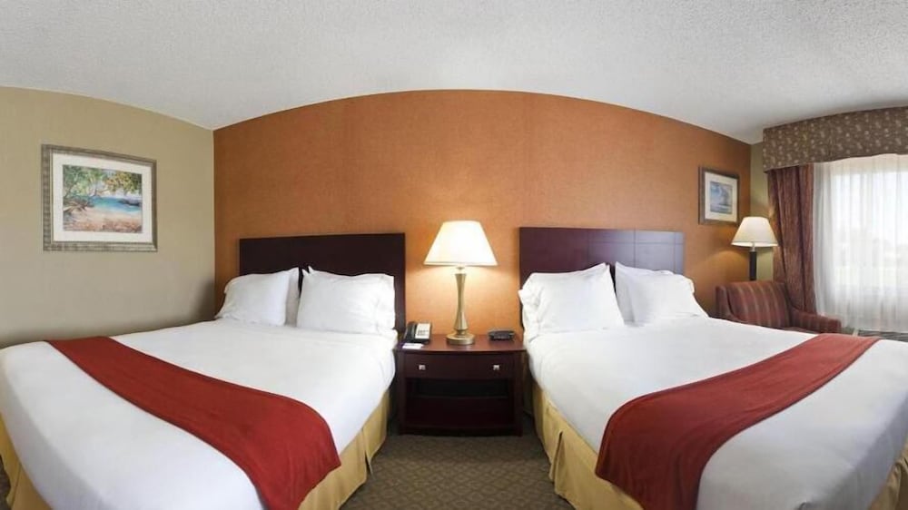 Holiday Inn Express Clearwater East Icot Center 26/78