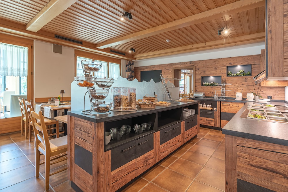 Alpenblick Wellness Hotel 48/66