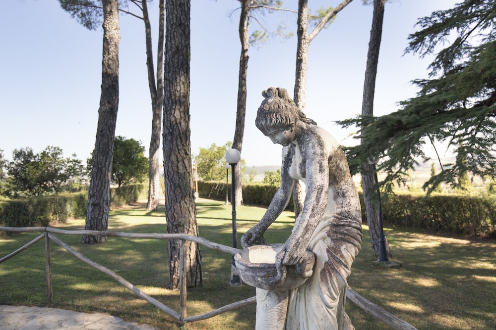 Villa Lecchi 44/50