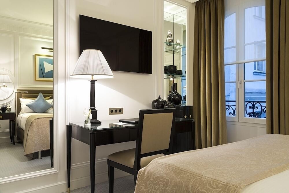 Hotel Francois 1Er 25/52