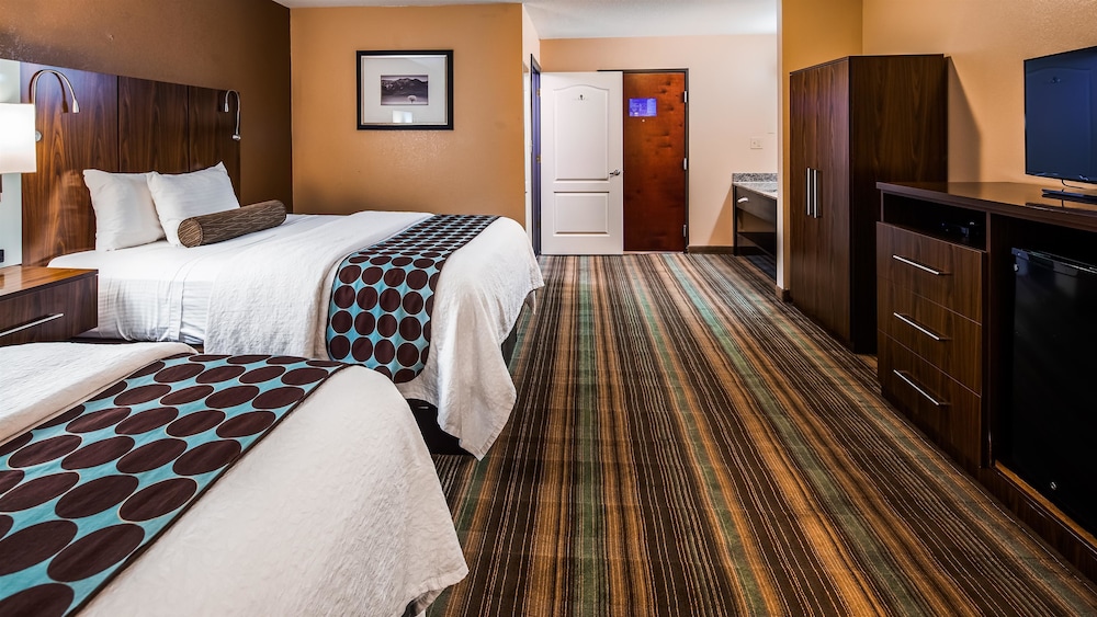 Best Western Plus Gen X Inn 10/30