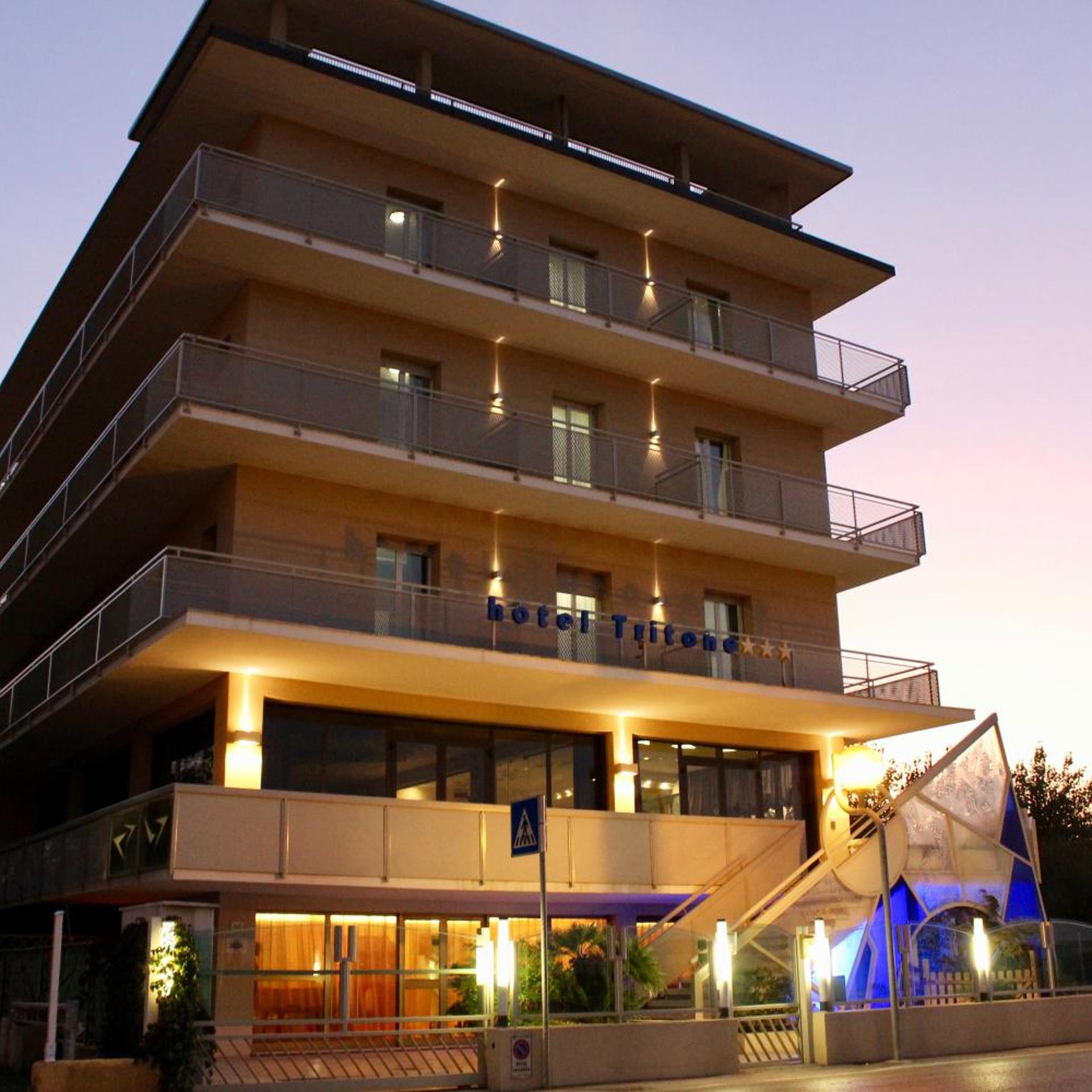 Hotel Tritone 3/50