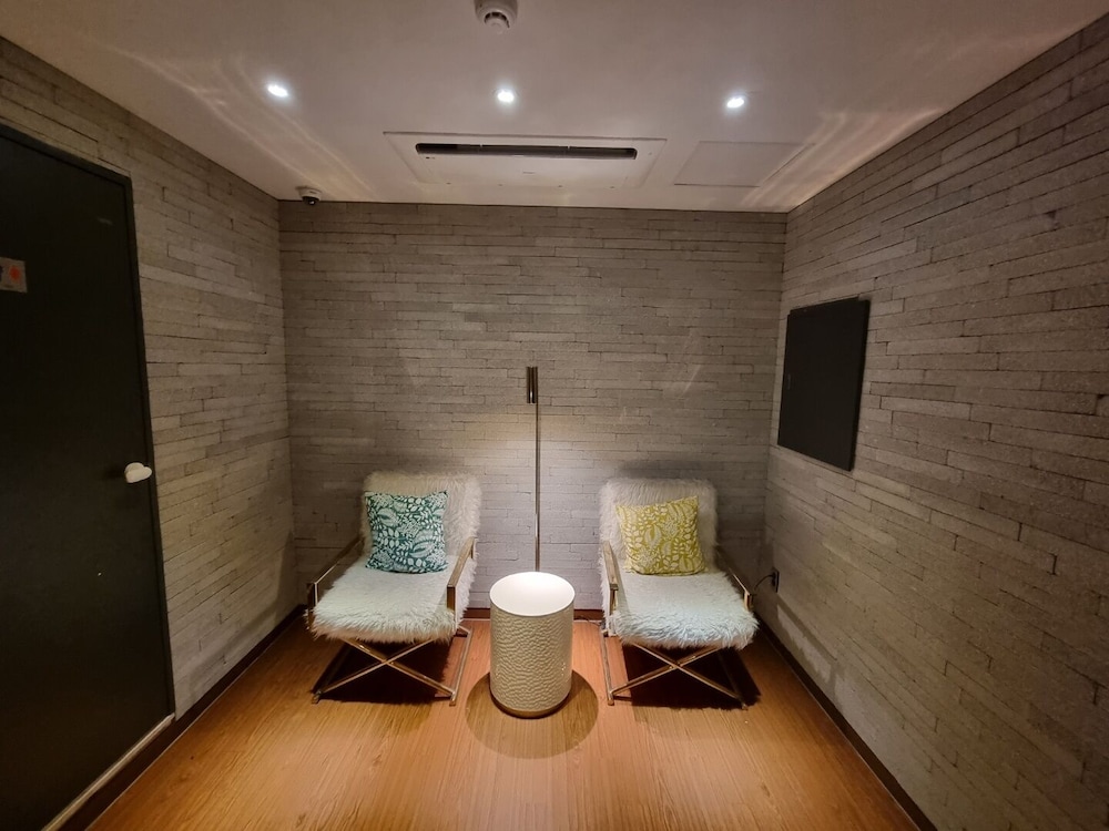 Hound Hotel Seomyeon-Bumcheon 37/50
