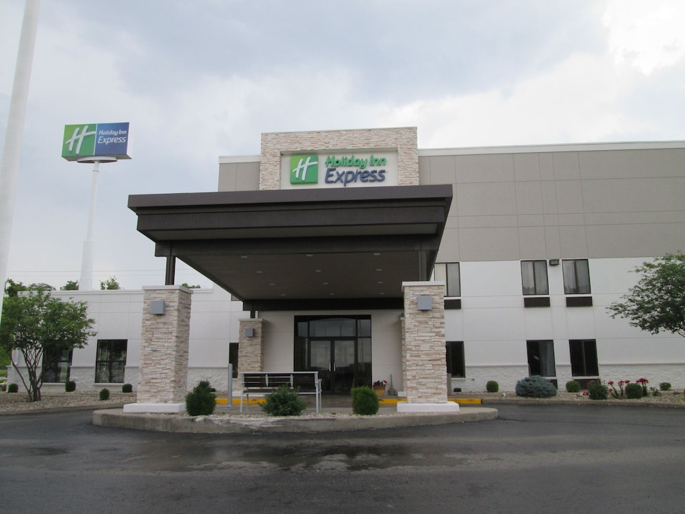 Holiday Inn Express Cloverdale(Greencastle) 3/59