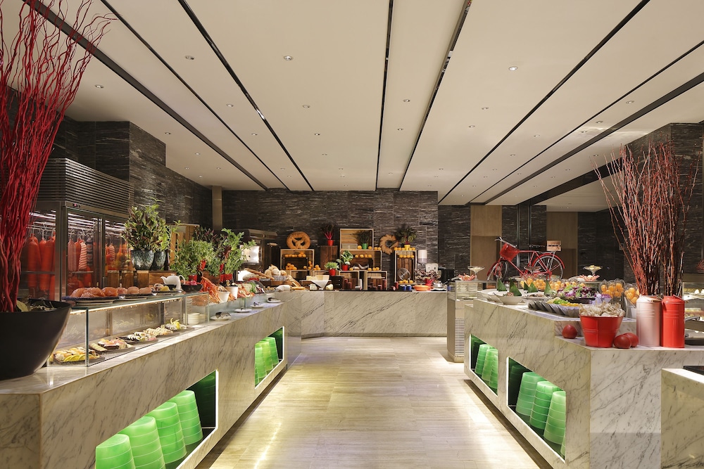 Crowne Plaza Beijing Lido 11/76