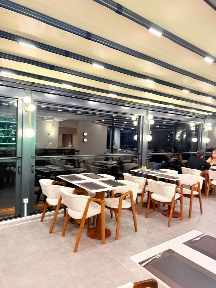 Class Premium Suit Hotel 26/34