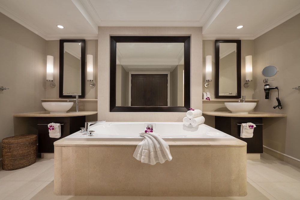 Marriott S Mai Khao Beach Phuket 28/65