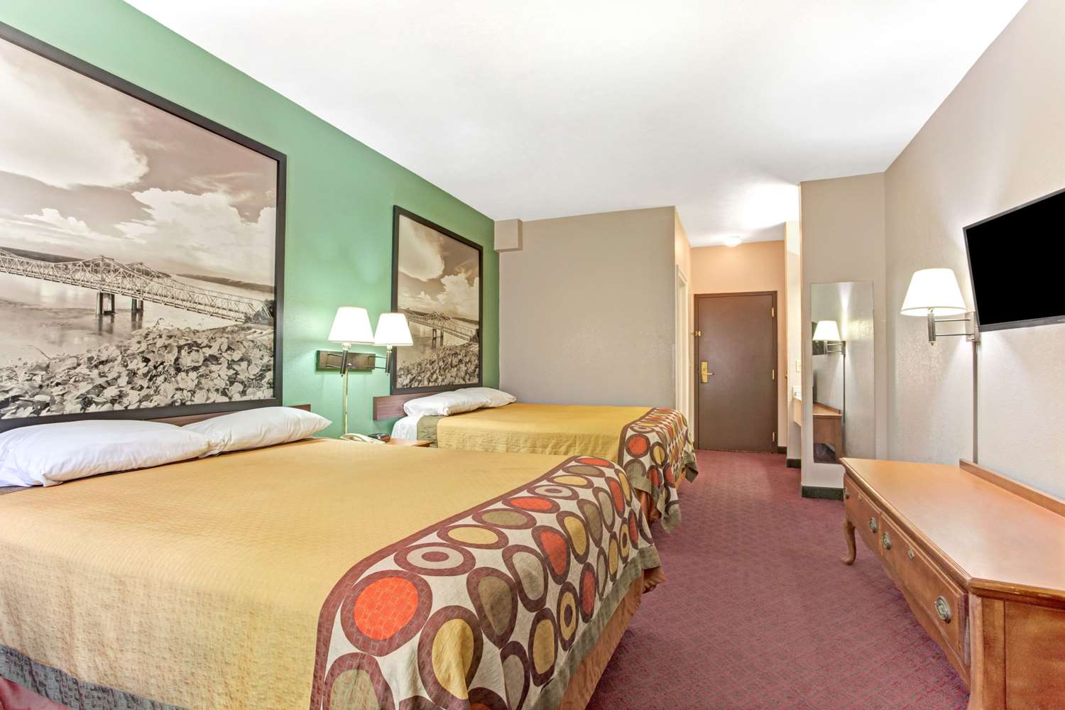 Super 8 by Wyndham Jackson/Ridgeland 4/11
