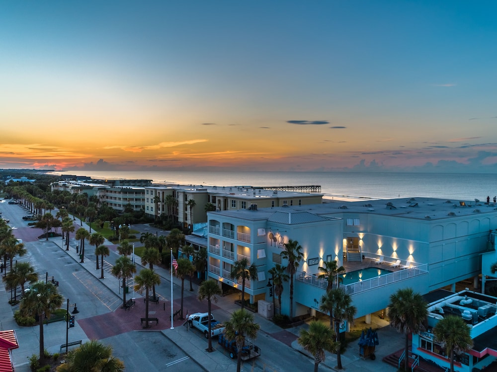 The Palms Oceanfront Hotel 21/33