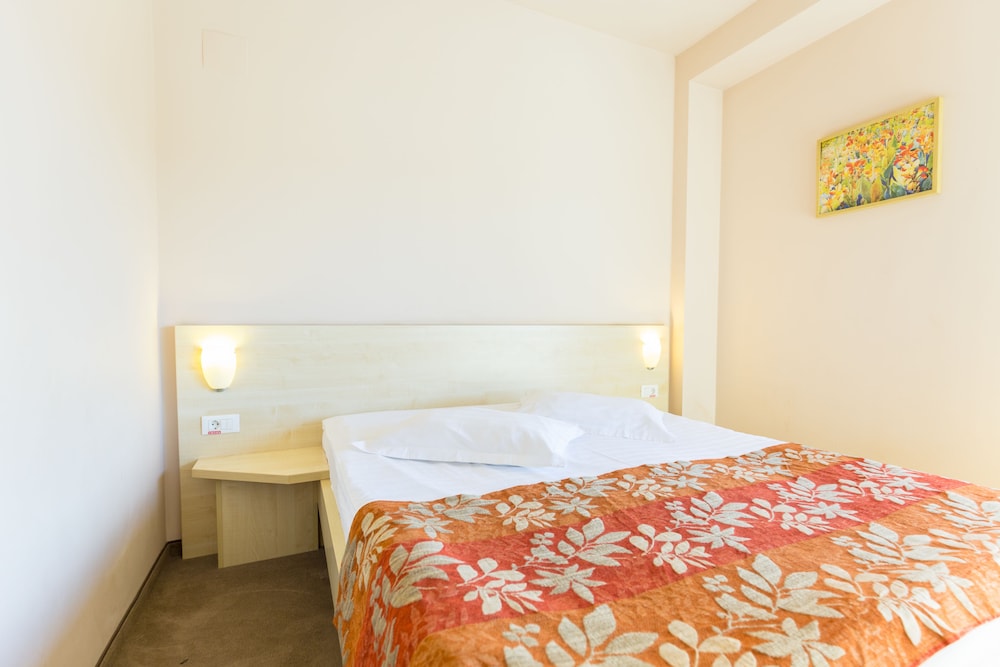 Drachenhaus Stop Hotel 7/22