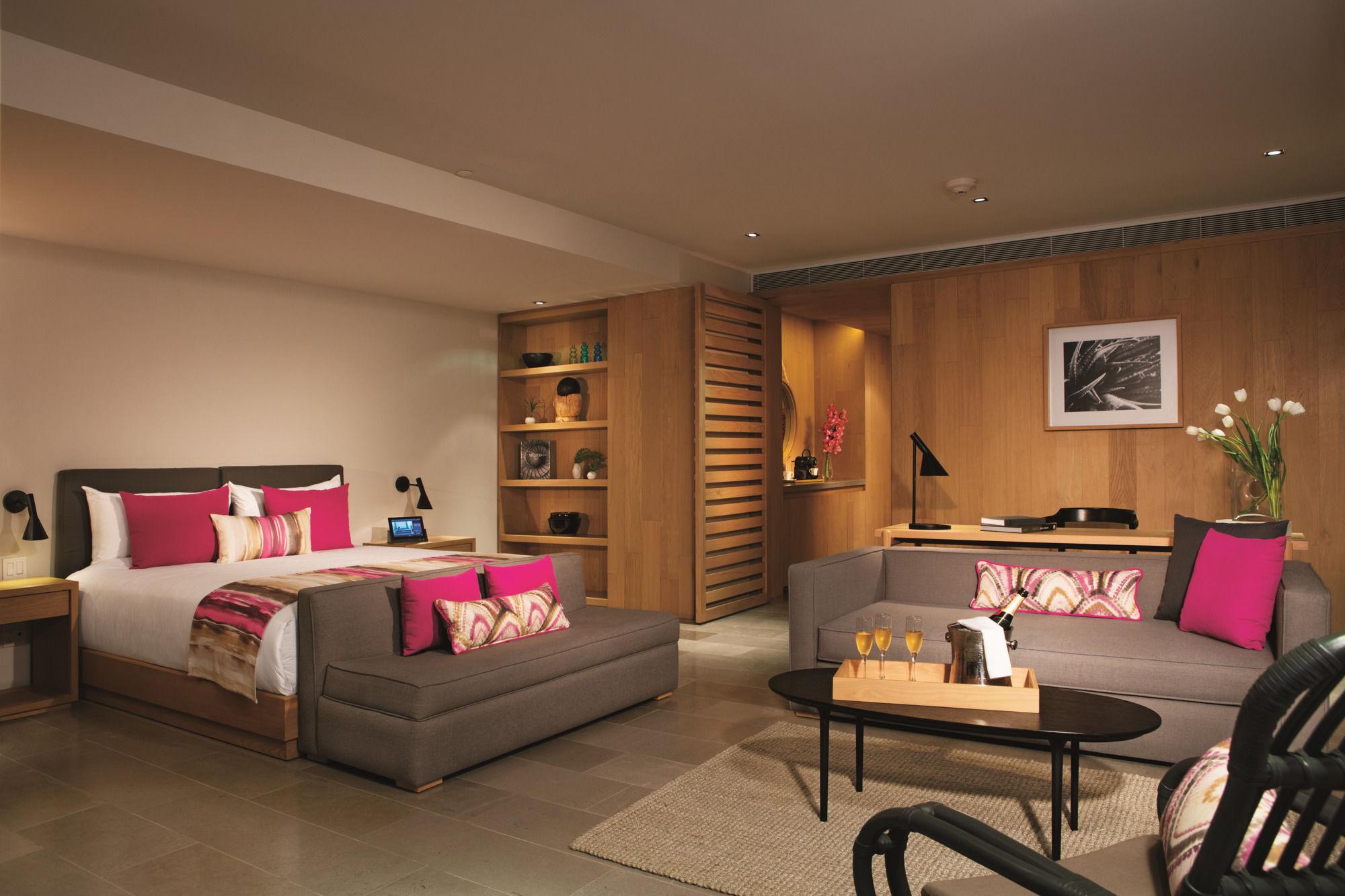Xhale Club, Romance, Suite, Marina View