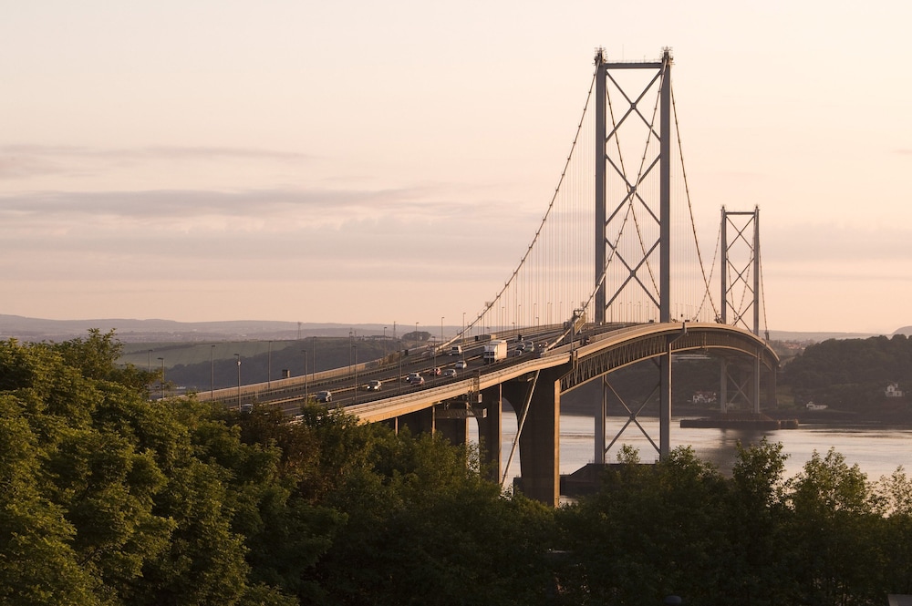 Premier Inn Edinburgh (South Queensferry) 31/34