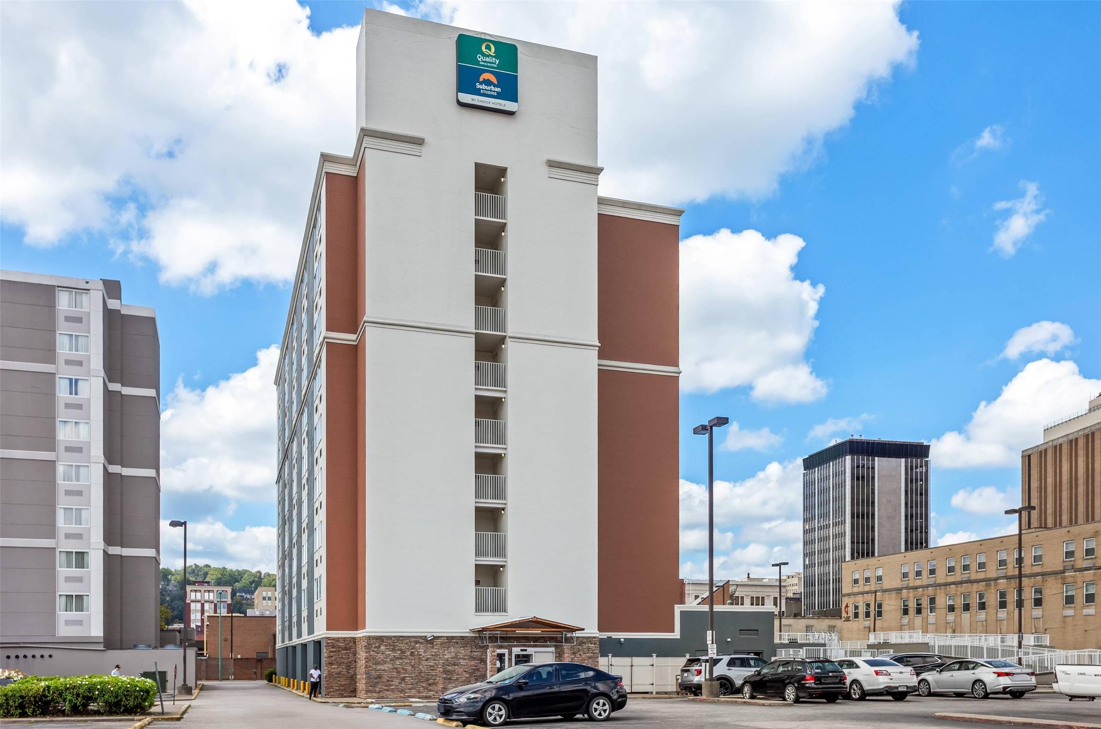 Quality Inn & Suites Charleston - Civic Center 6/28