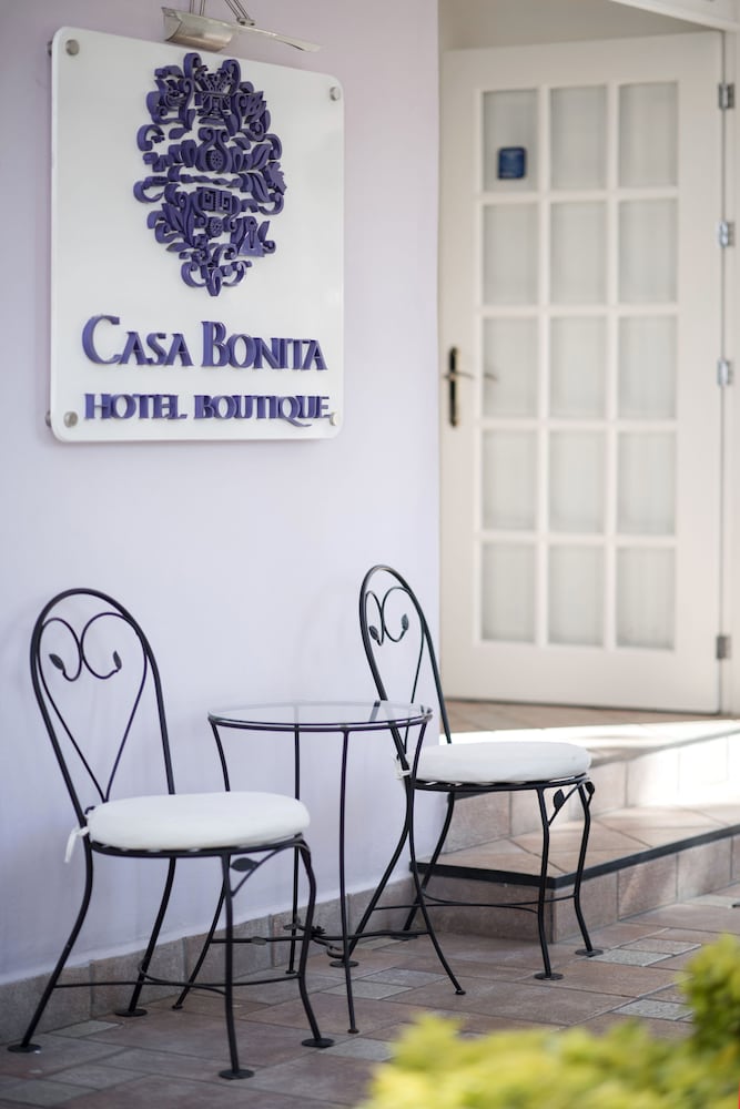Casa Bonita Hotel and Luxury Residence 32/50