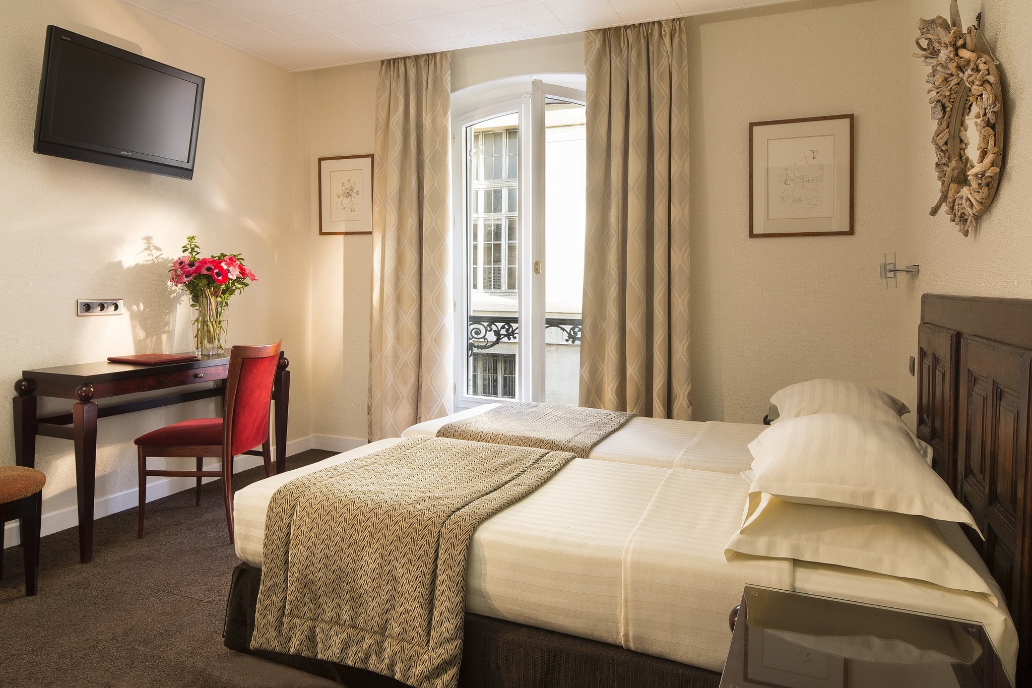 Hotel Delavigne 18/64