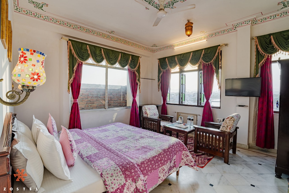 Zostel Udaipur 13/49