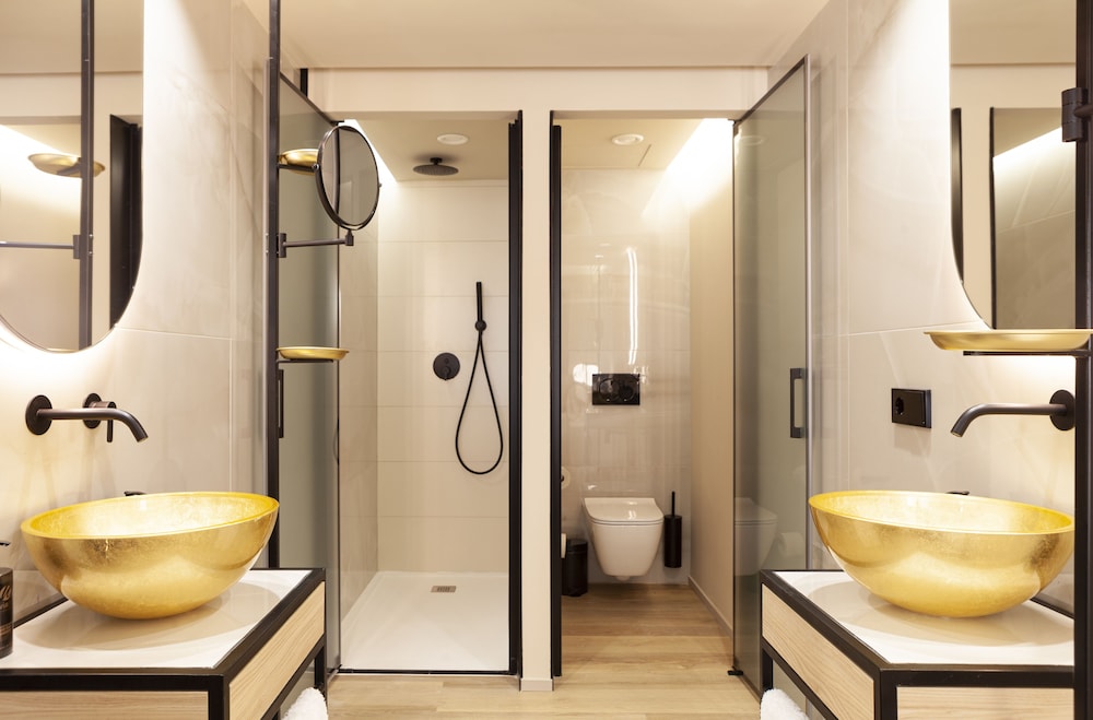 Nivia Born Boutique Hotel 31/36
