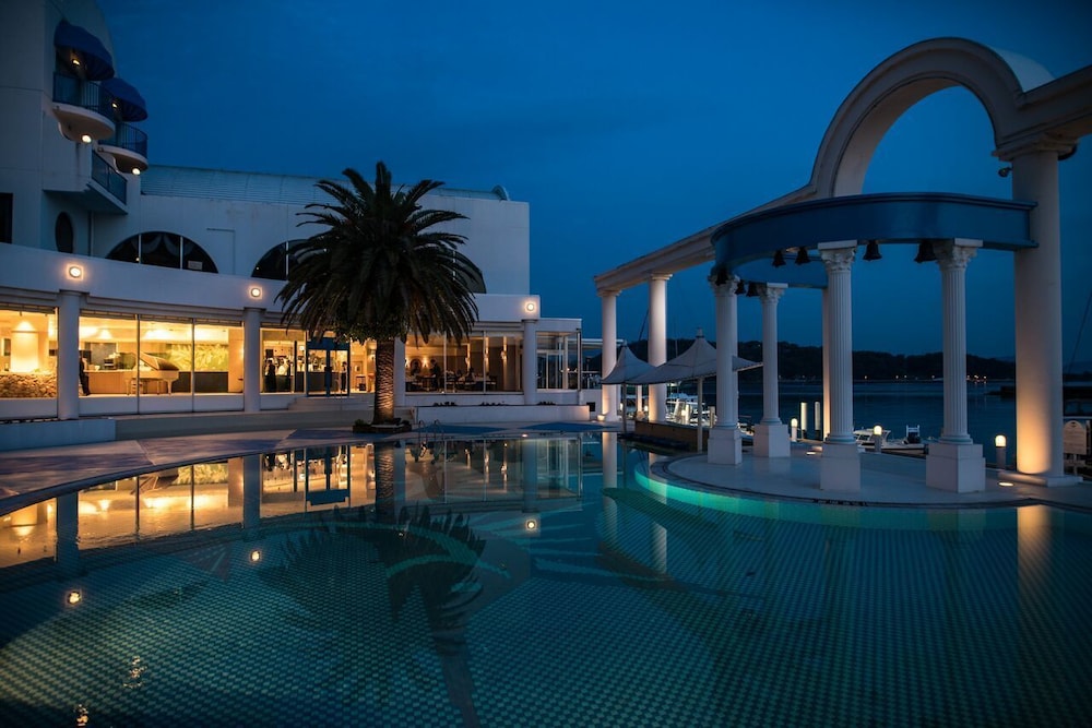 HOTEL LIMANI 8/64