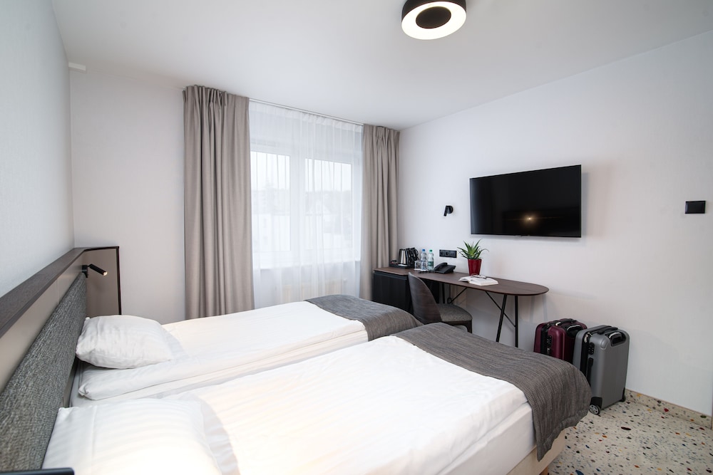 Hotel Antares 6/50