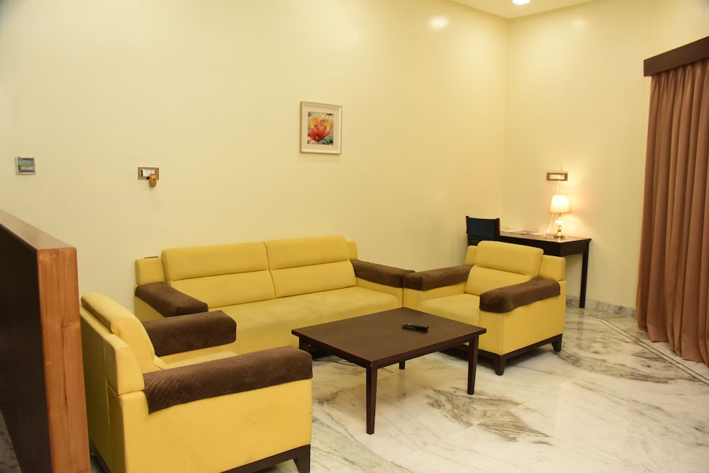 Sun Hotel & Resort 30/50