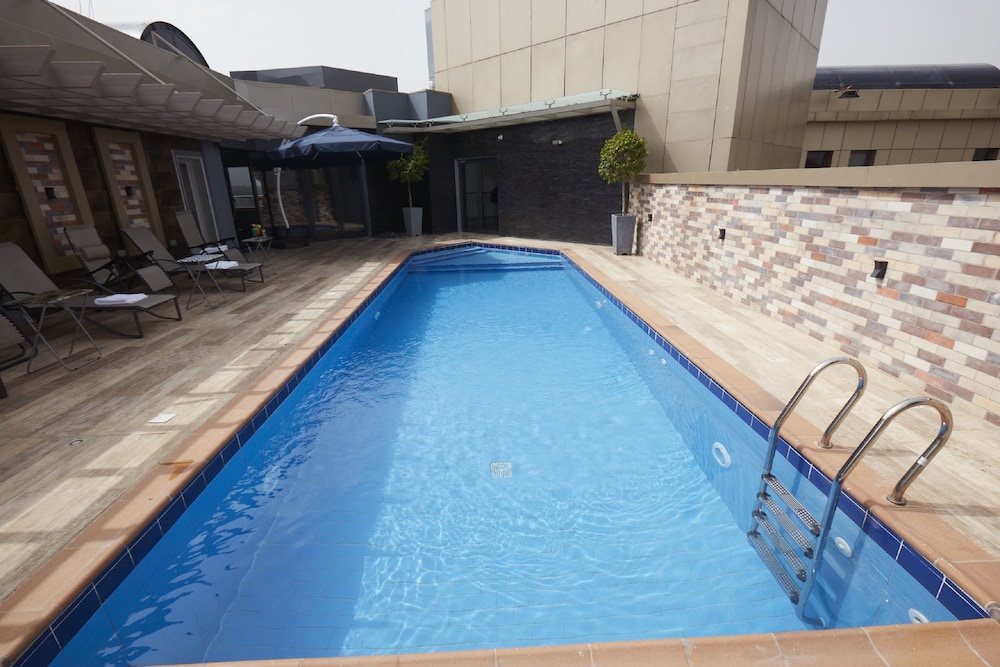 Belanova Apartments & Suites 25/45
