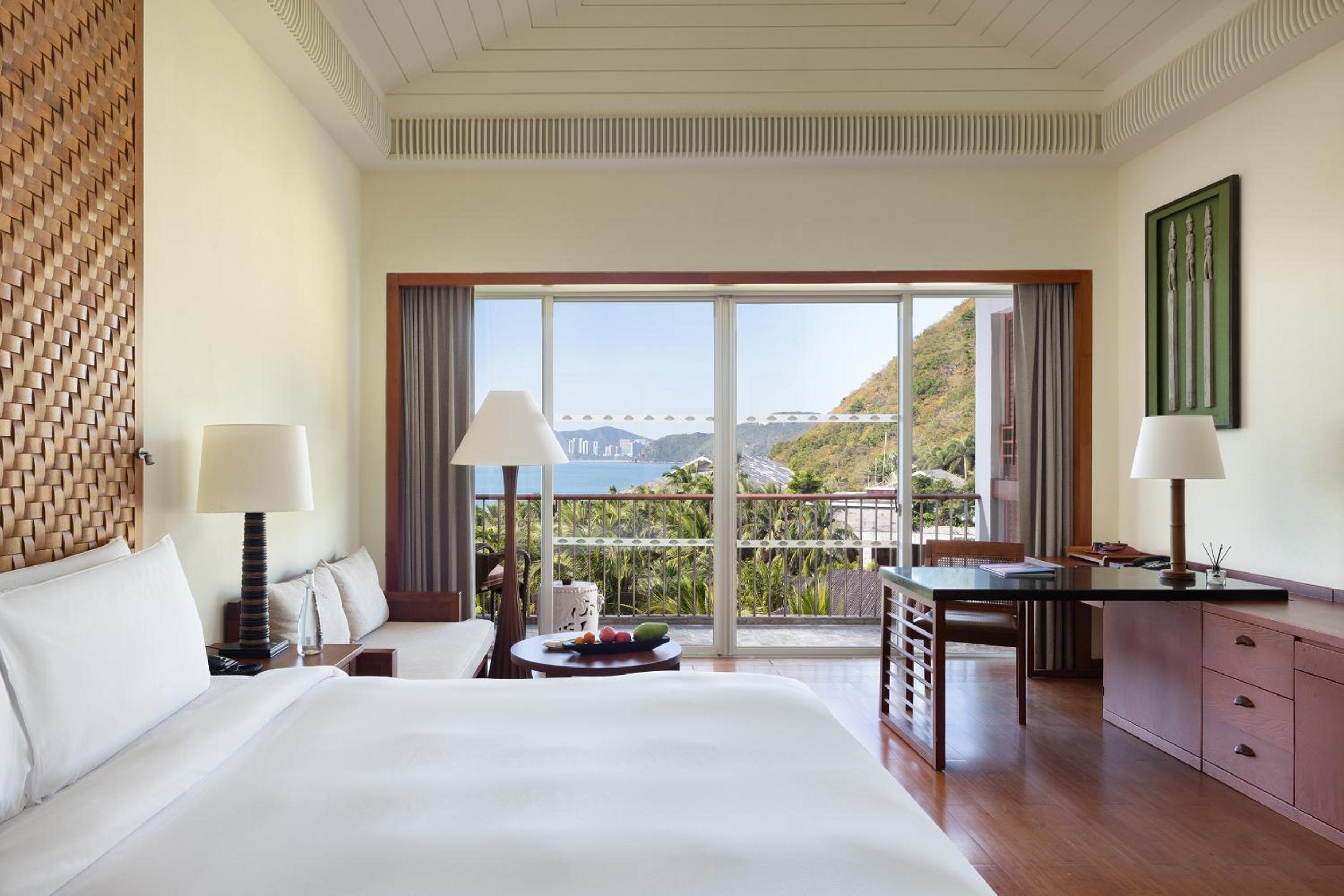 Room, King Bed, Sea View