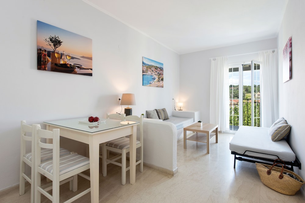 Ariti Apartments 21/51