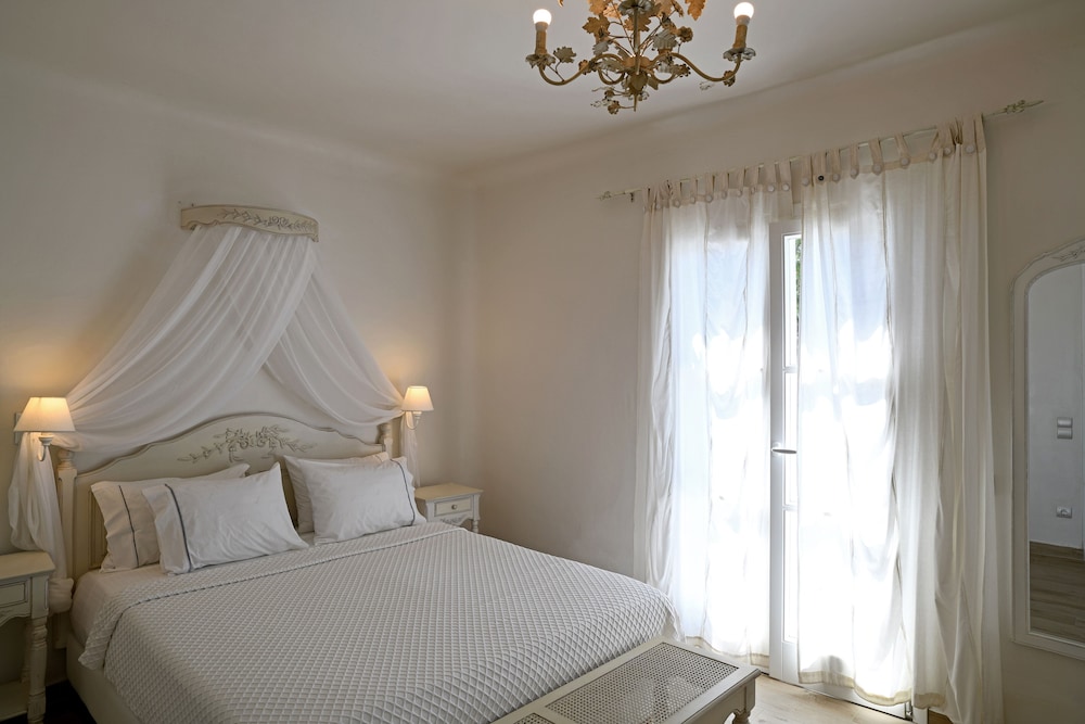Hotel Erato 25/71
