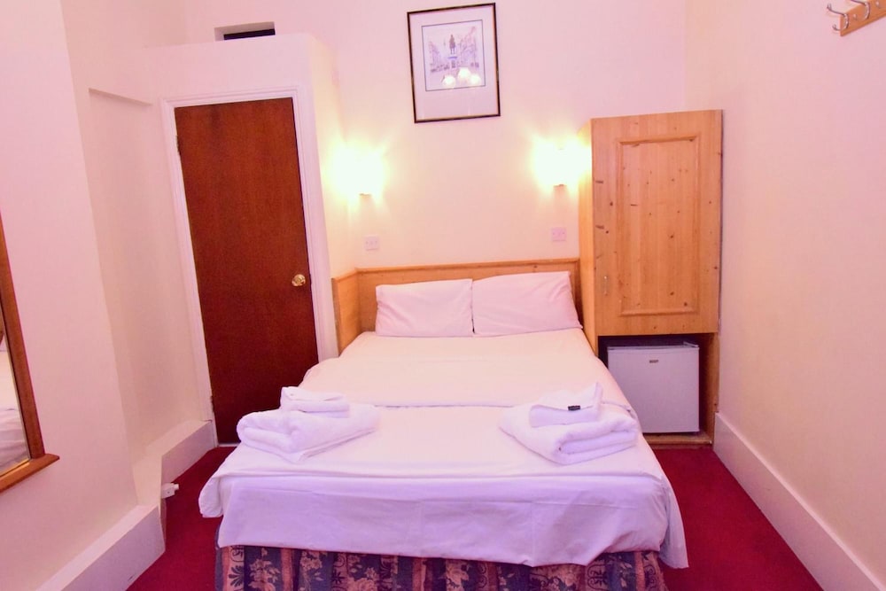 Bridge Park Hotel 25/65
