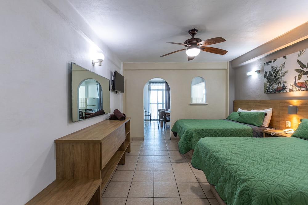Torreblanca Beach Hotel and Suites Guayabitos - Desayuno y Comida 8/34