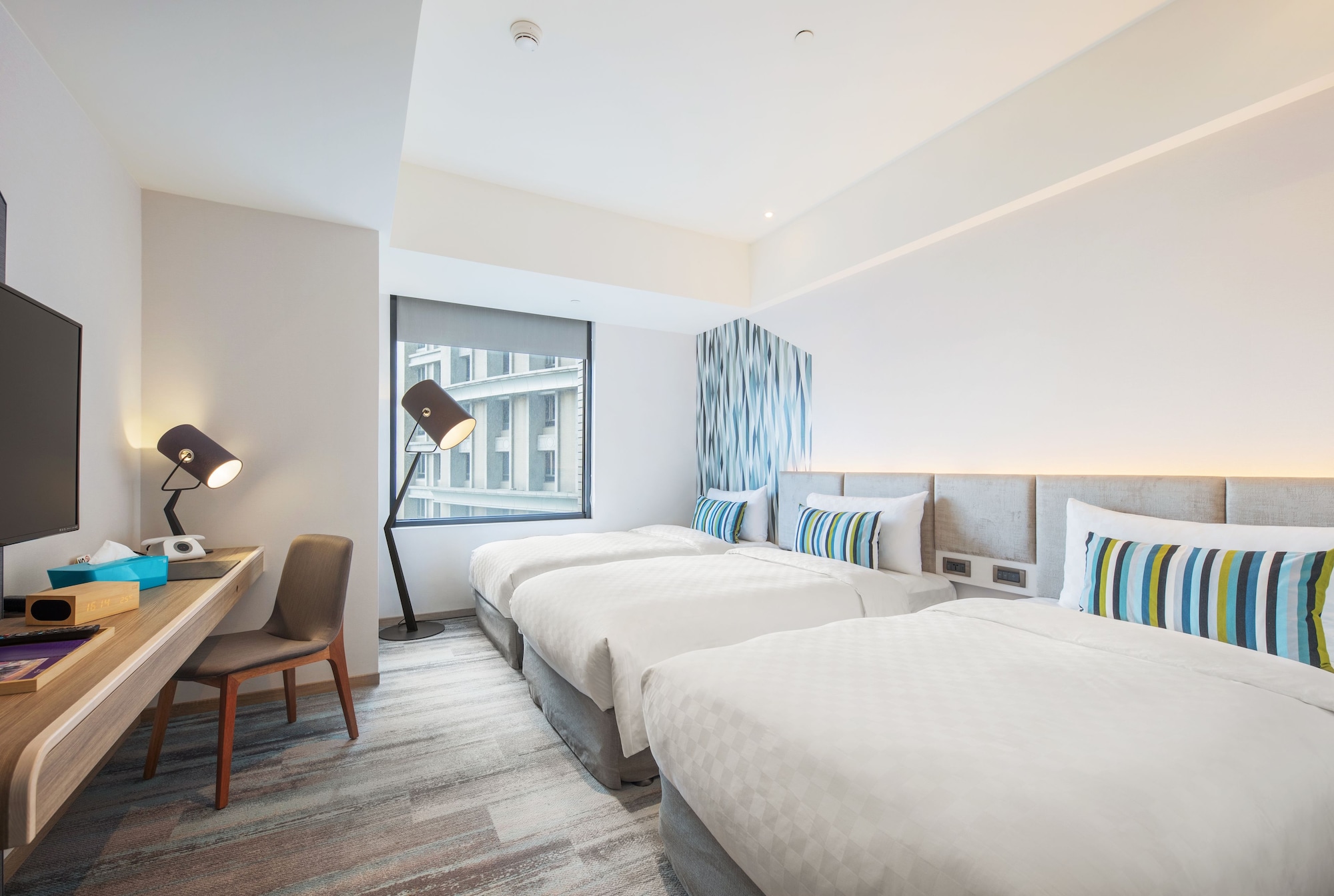 Discovery, Triple, 3 Beds