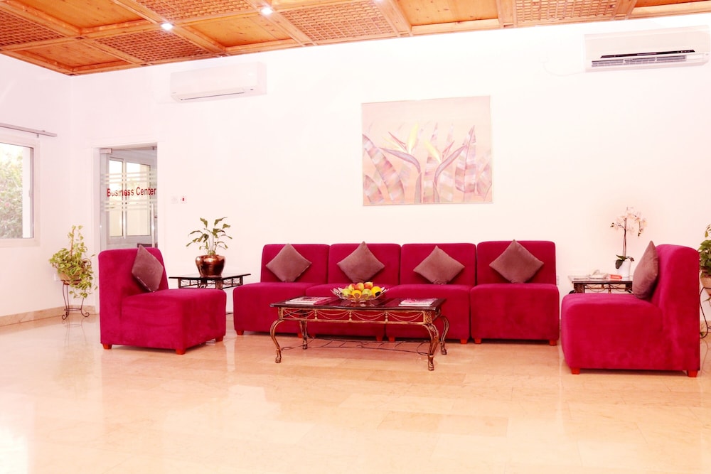 Tropicana Hotel Bahrain 25/50