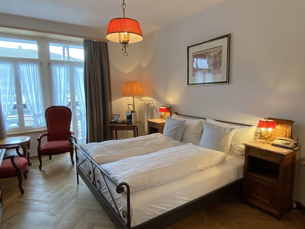 Carlton-Europe Vintage Adult Hotel 22/56