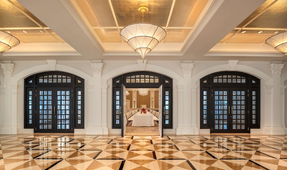 Raffles Hotel Singapore 11/69