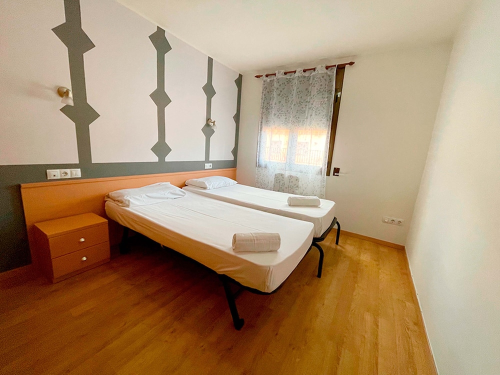 Apartamentos Pantebre 3000 32/64