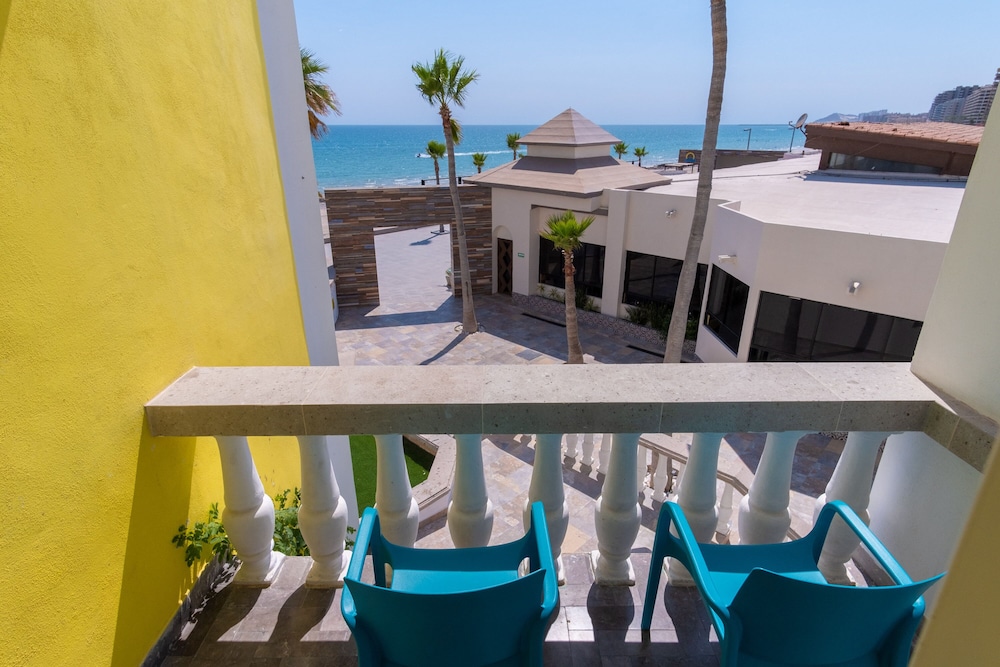 Playa Bonita Resort 60/77